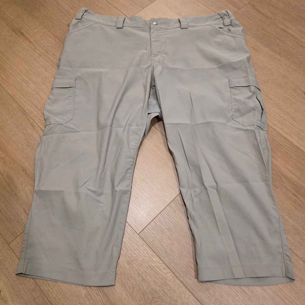 Duluth Trading Co Womens 22W Tan Khaki Cargo Capris Hiking Utility Pants 1863